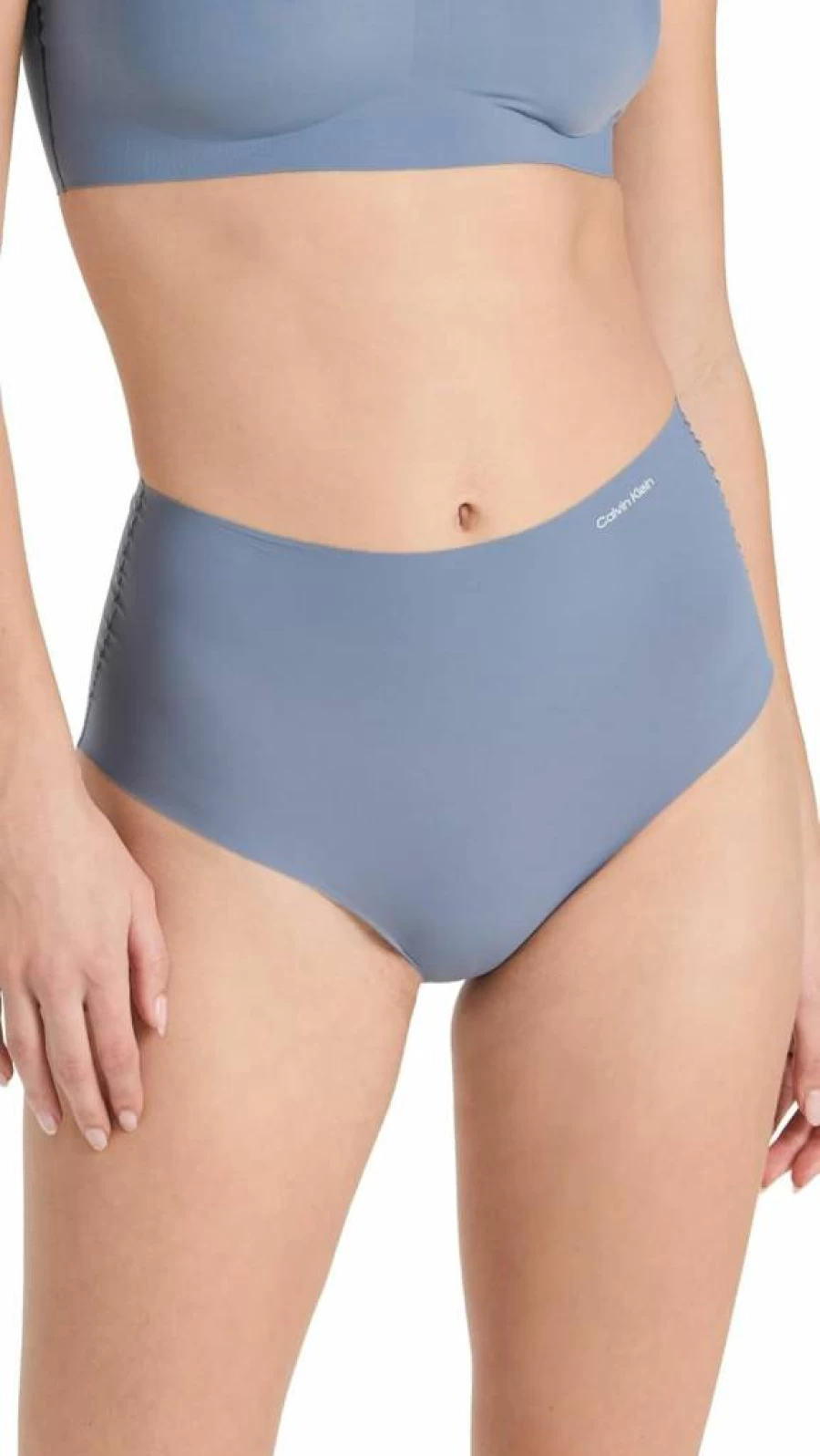 Calvin Klein Women's Invisibles Modern Brief Panty - Comfortable Seamless Underwear for Everyday Wear